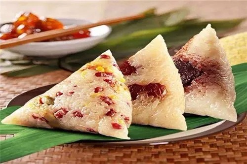 2-1 China's Dragon Boat Festival is just 15 days away