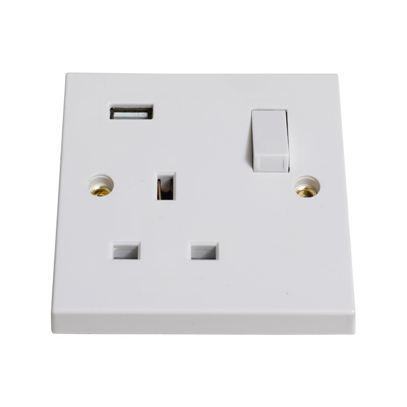 3-3 British wall socket usb outlet
