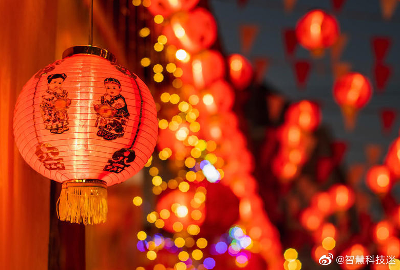 2 Spring Festival is the first of Chinese traditional festivals